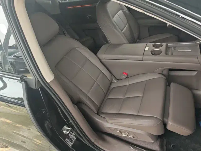 IM Motors LS6 — Фото автомобиля 24