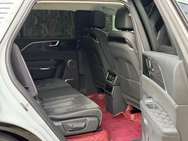 Hongqi Hongqi E-HS9 2021 460km Flagship Deluxe 7-seater — Фото автомобиля 8