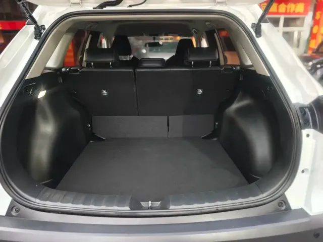 Toyota Frontlander — Фото автомобиля 18