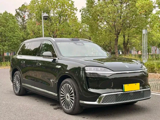 Aito M9 — Фото автомобиля 3