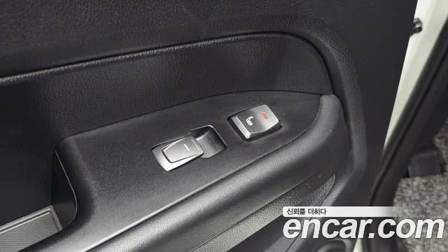 KG_Mobility_Ssangyong Rexton Новый Rexton Sport Khan Дизель 2.2 4WD — Фото автомобиля 27