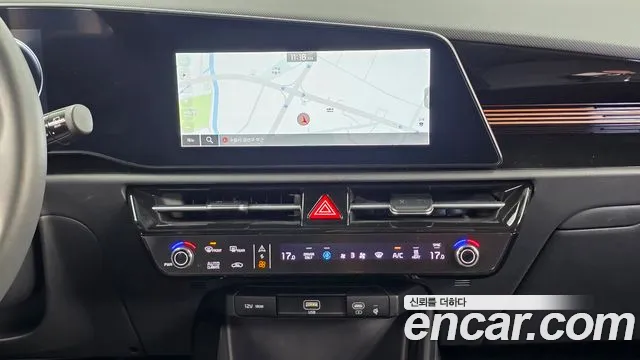 Kia Niro — Фото автомобиля 14