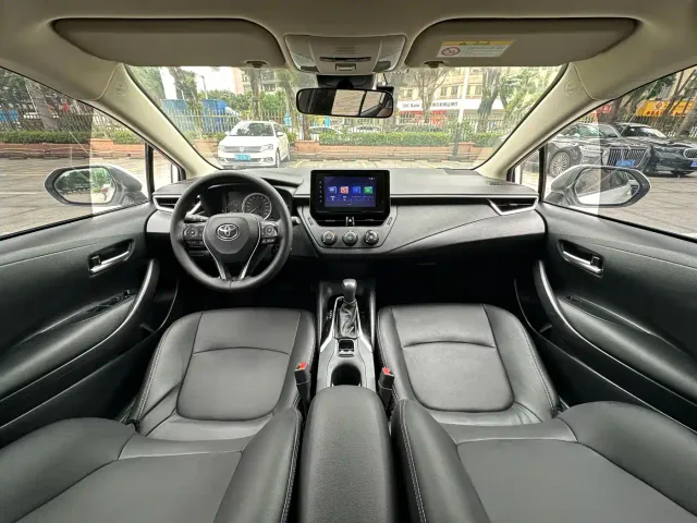 Toyota Corolla — Фото автомобиля 8