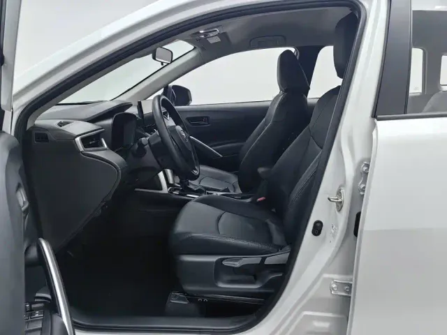 Toyota Corolla Cross — Фото автомобиля 10