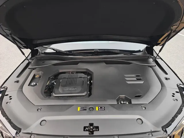 GAC Trumpchi GS8 — Фото автомобиля 19