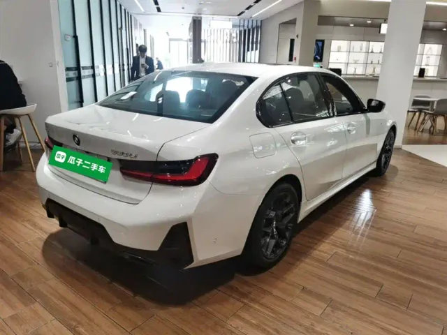 BMW 3 Series — Фото автомобиля 6