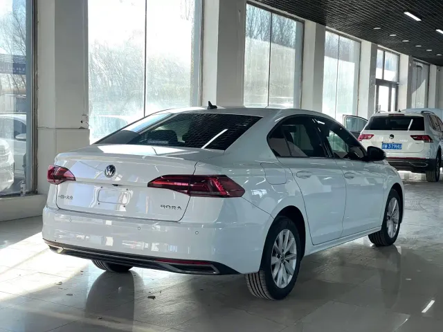 Volkswagen Bora — Фото автомобиля 6