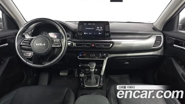 Kia Seltos — Фото автомобиля 7