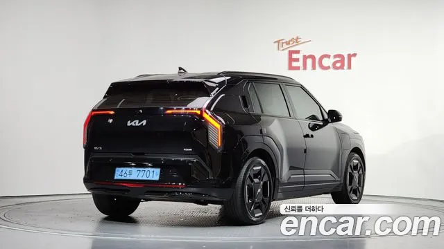 Kia EV3 — Фото автомобиля 2