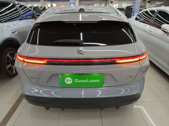 Nio ET5 Touring — Фото автомобиля 5