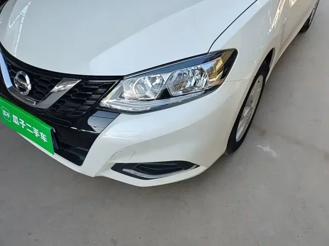 Nissan Tiida — Фото автомобиля 23