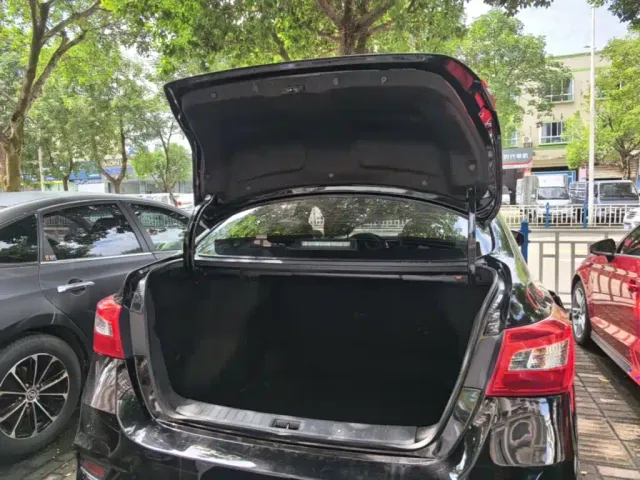 Nissan Sylphy — Фото автомобиля 18