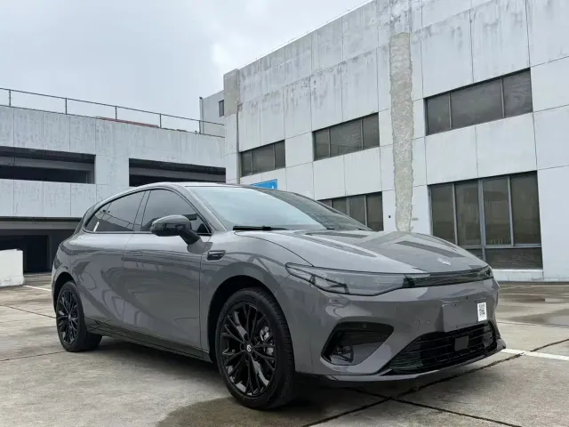 Leapmotor Lafa 5 — Фото автомобиля 3