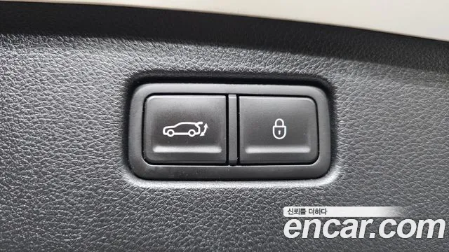 Genesis GV70 — Фото автомобиля 18