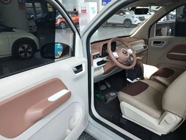 Wuling Hongguang Mini EV — Фото автомобиля 15