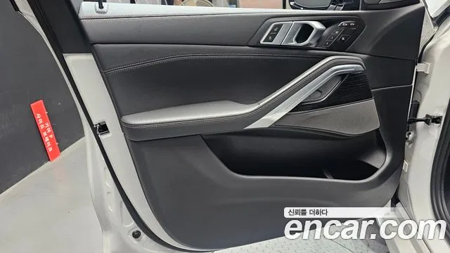 BMW X6 xDrive40i M Sport — Фото автомобиля 21
