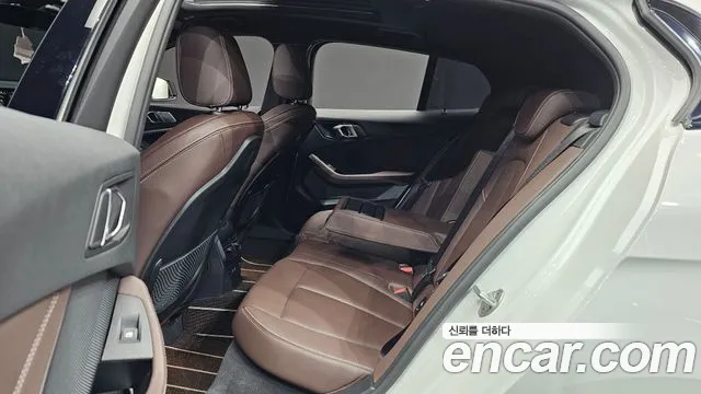 BMW 1 Series F40 — Фото автомобиля 11