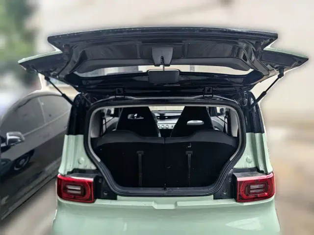 Wuling Hongguang Mini EV — Фото автомобиля 15