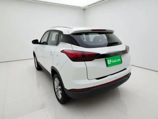 BAIC X3 — Фото автомобиля 4