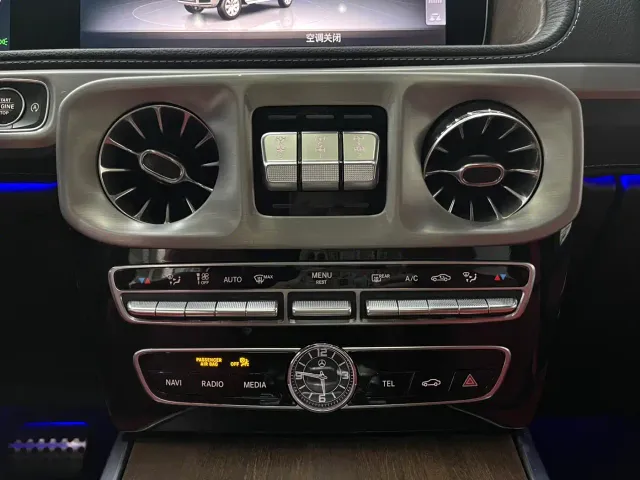 Mercedes-Benz G-Class — Фото автомобиля 20