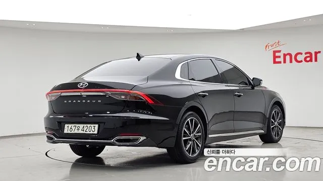 Hyundai Grandeur — Фото автомобиля 2