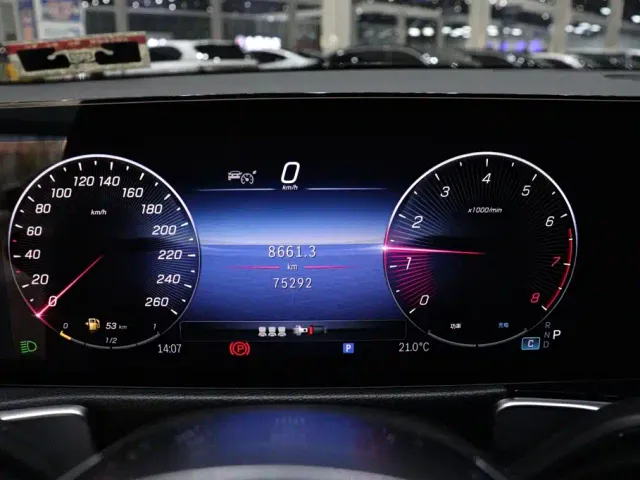 Mercedes-Benz GLB-Class — Фото автомобиля 14