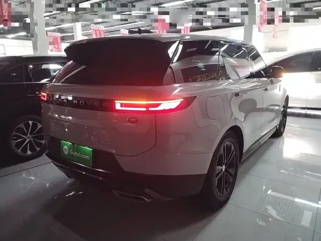 Land Rover Range Rover Sport — Фото автомобиля 6