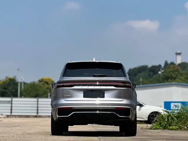 Geely Xingyue L — Фото автомобиля 8
