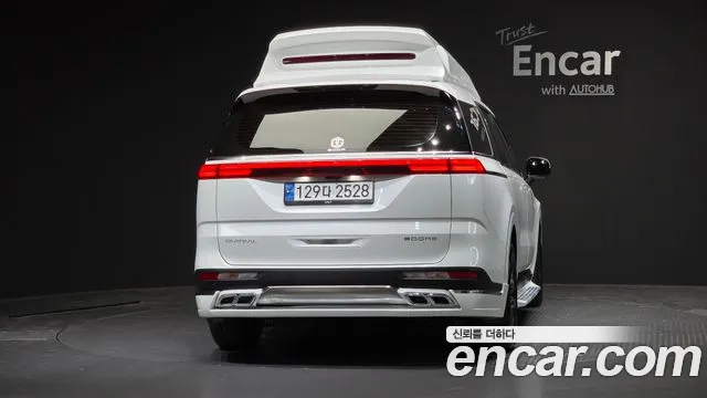 Kia Canival — Фото автомобиля 4
