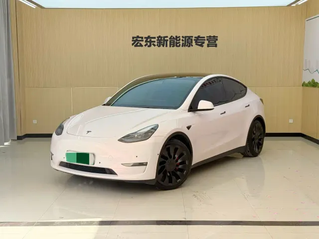 Фотография автомобиля — Tesla Model Y