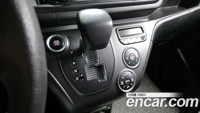 Kia RAY Новый Kia Ray Фургон — Фото автомобиля 9