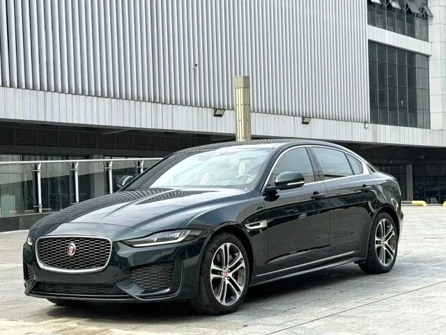 Фотография автомобиля — Jaguar XEL