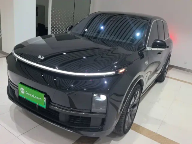 Фотография автомобиля — Li Auto L8