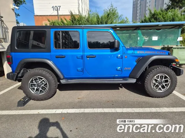 Jeep Wrangler — Фото автомобиля 2