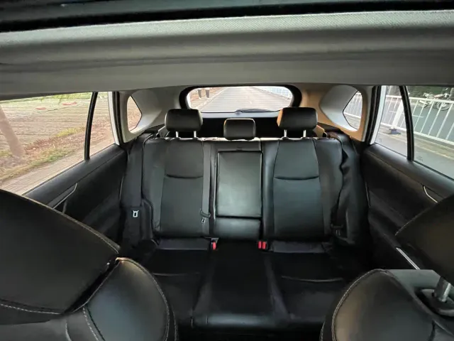 Toyota RAV4 — Фото автомобиля 26