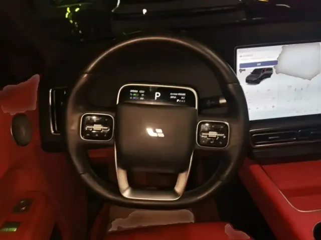 Li Auto L9 — Фото автомобиля 10