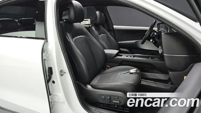 Hyundai Ioniq 6 — Фото автомобиля 15