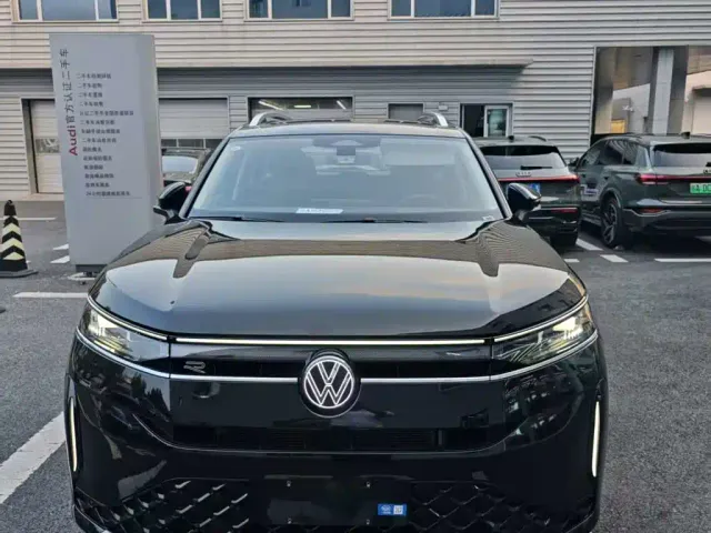 Volkswagen Talagon — Фото автомобиля 8