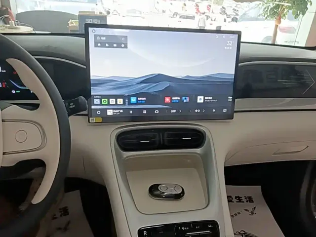 Geely Starry Wish — Фото автомобиля 12