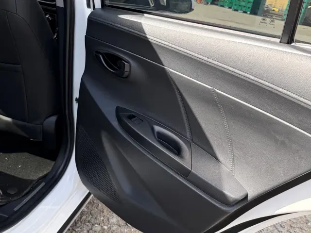 Toyota YARiS L Zhi Xuan — Фото автомобиля 15
