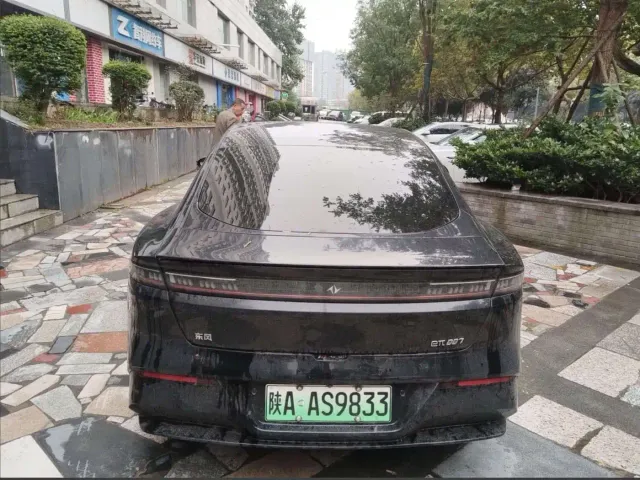 Dongfeng eπ 007 — Фото автомобиля 7