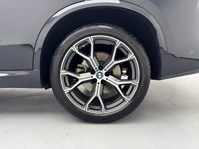 BMW X5 — Фото автомобиля 8