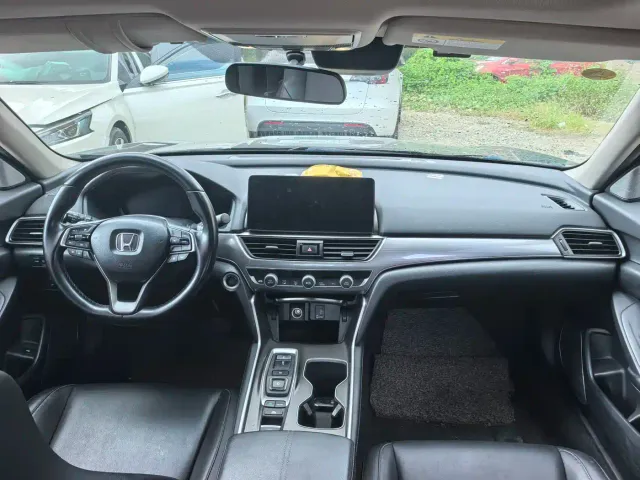 Honda Accord — Фото автомобиля 8