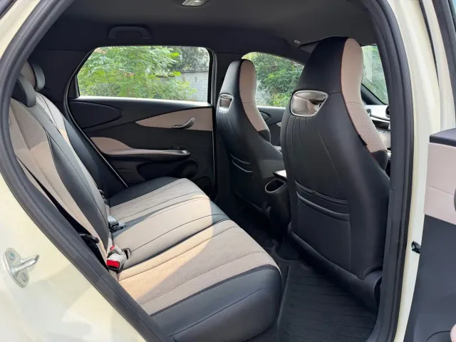 BYD Dolphin — Фото автомобиля 9