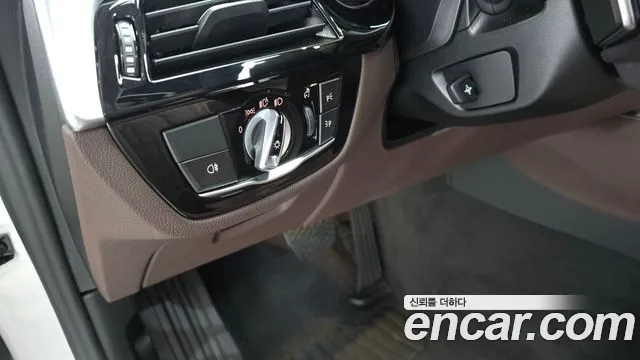 BMW 5 Series G30 — Фото автомобиля 19
