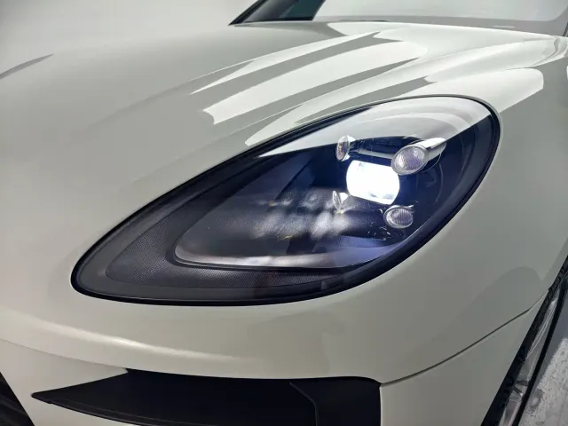 Porsche Macan — Фото автомобиля 10