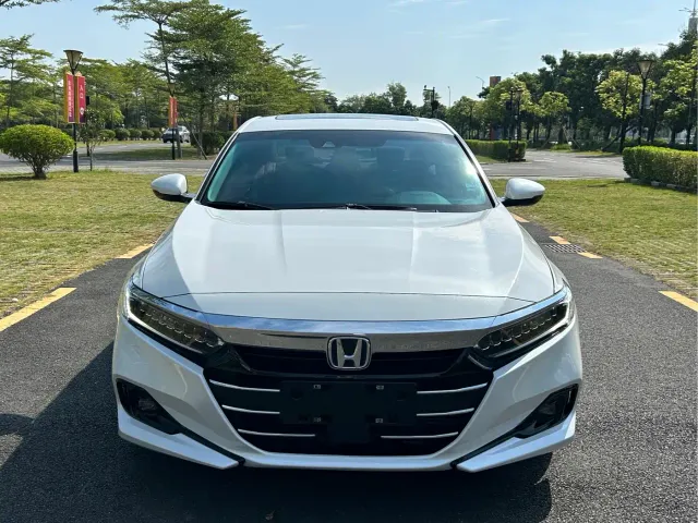 Honda Accord — Фото автомобиля 2