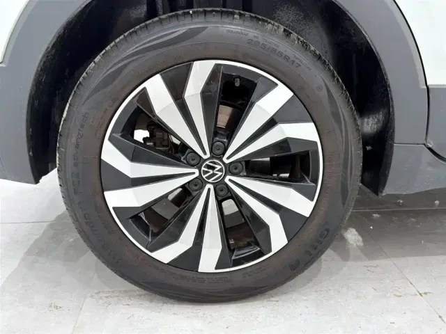 Volkswagen Tharu — Фото автомобиля 17