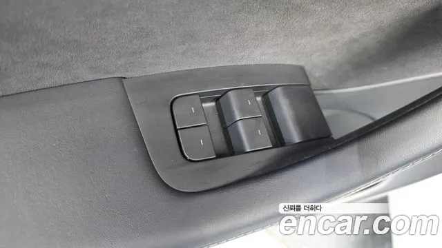 Tesla Model 3 — Фото автомобиля 27