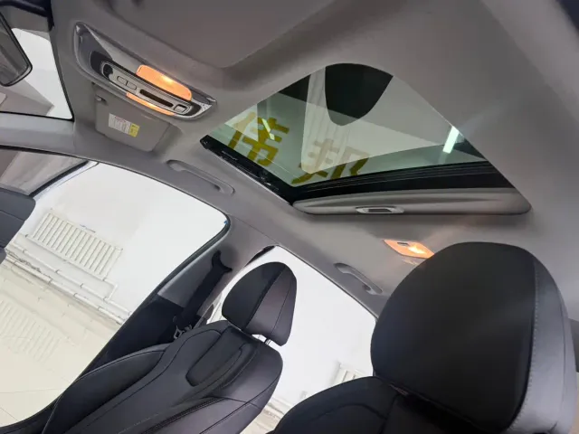 Hyundai Elantra — Фото автомобиля 14